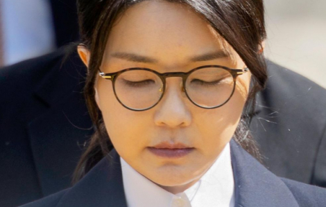 Cựu đệ nhất phu nhân Hàn Quốc bị biệt giam, bị nhốt như những nữ tù nhân khác