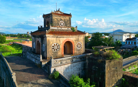 Cận cảnh 31 công trình quân sự nằm dọc Kinh thành Huế trước giờ tháo dỡ