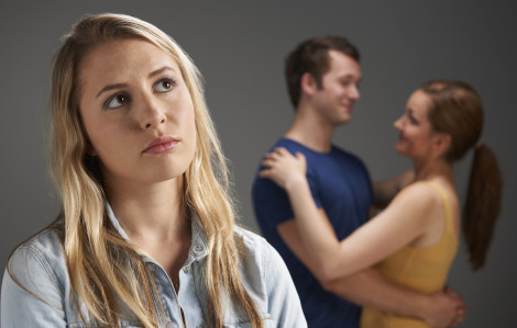 Lạm dụng ly thân