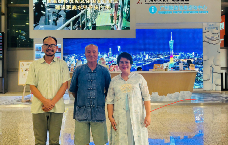 Bánh mì, nem rán, cafe phin... từ trang sách đến xứ Trung