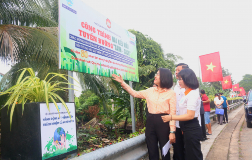 Phường An Phú Đông ra mắt tuyến đường hoa kiểu mẫu “xanh – sạch”