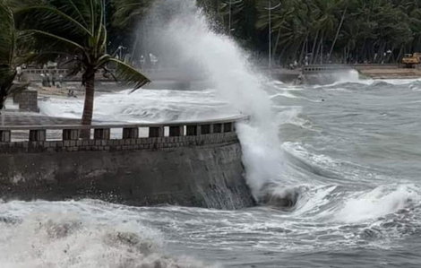 Áp thấp nhiệt đới hướng vào Quảng Ninh