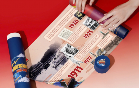 Phát miễn phí ấn phẩm "Hải trình rực rỡ" kể về hành trình cứu nước của Bác Hồ