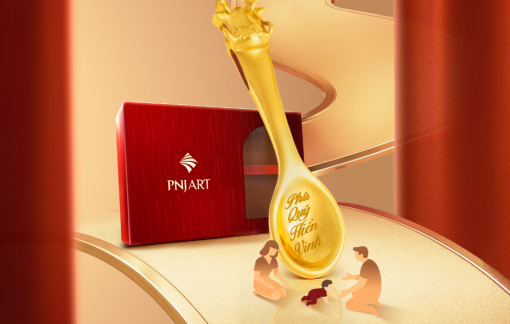 Từ “ngậm thìa vàng” đến quà tặng đầu đời cho bé