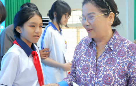 Học bổng “Tiếp sức đến trường” - nối dài ước mơ tri thức cho học sinh khó khăn