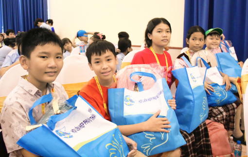 Trao ký ức hè hạnh phúc, tiếp sức trẻ khó khăn đến trường