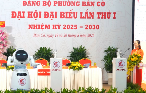 5 robot AI ‘biểu diễn’ tại Đại hội Đảng bộ phường Bàn Cờ