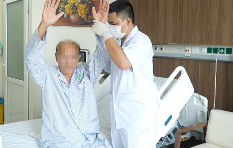 Cứu sống người đàn ông ngưng tim khi đang chơi tennis