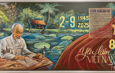 Thầy giáo truyền cảm hứng lịch sử dân tộc bằng tranh phấn