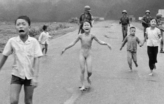 Em bé Napalm, bức ảnh không thể lãng quên