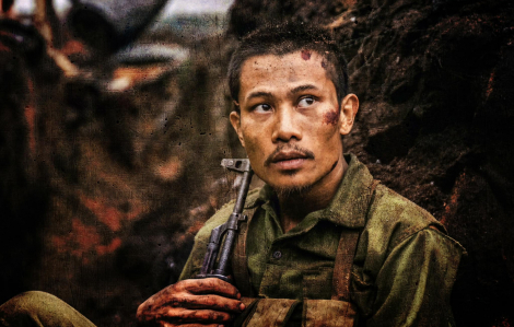 Diễn viên Phương Nam: 'Cảm xúc nhớ con giúp tôi nhập vai trong Mưa đỏ'