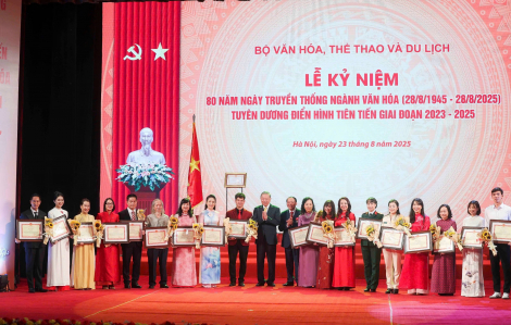 Nghệ sĩ Xuân Bắc, Lý Hải, Hòa Minzy... nhận bằng khen từ Bộ Văn hóa, Thể thao và Du lịch