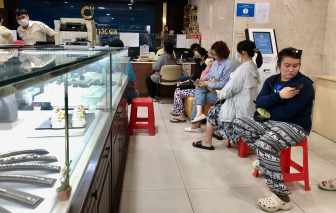 Có nên mua vàng lúc này?