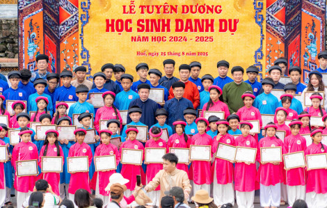 Độc đáo lễ Truyền lô, hun đúc tinh thần hiếu học của người Huế