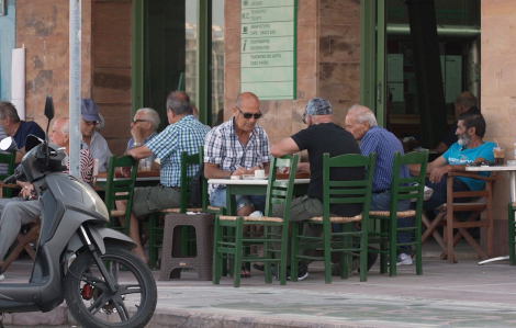 Gánh nặng già hóa dân số ở Hy Lạp