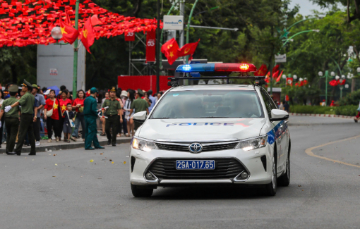 Đang làm nhiệm vụ A80, CSGT mở đường đưa cháu bé đi cấp cứu