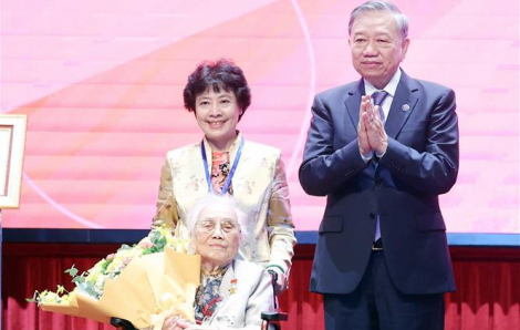 Trao tặng danh hiệu Anh hùng Lao động cho bà Nguyễn Thị Bình: Biểu tượng ngoại giao và bản lĩnh Việt Nam