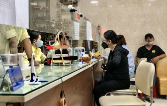 Giá vàng SJC tăng cao khó tin