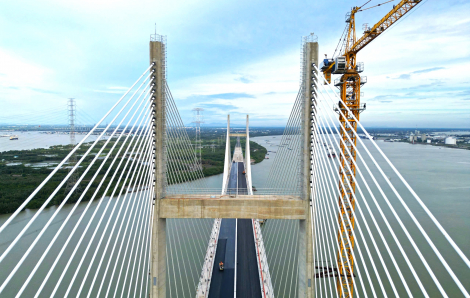 Cận cảnh cầu Bình Khánh trước ngày 'về đích'