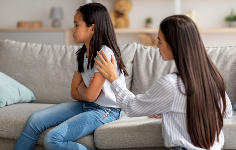 Cha mẹ cần làm gì khi trẻ muốn tự huỷ hoại bản thân?