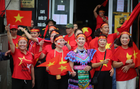 Tặng 100.000 đồng/người cho toàn dân nhân dịp Quốc khánh