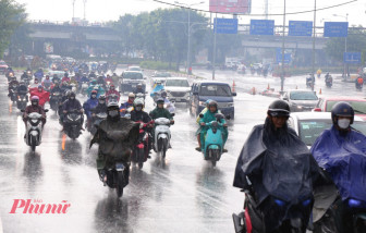 Áp thấp nhiệt đới khả năng gây mưa dông, lốc xoáy trên Biển Đông