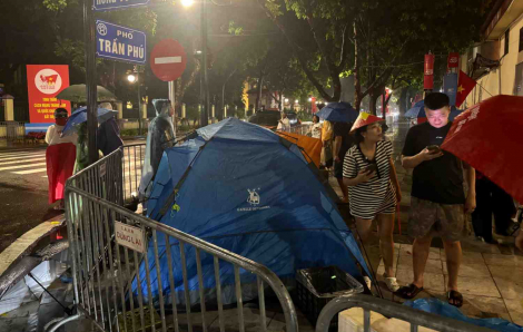 Hà Nội yêu cầu không để người dân căng lều, bạt trên vỉa hè xem diễu binh, diễu hành