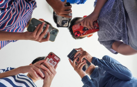 Trẻ em đang trở thành mục tiêu của những kẻ lừa đảo