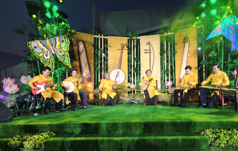 TPHCM mang đặc sản Đờn ca tài tử đến triển lãm thành tựu đất nước