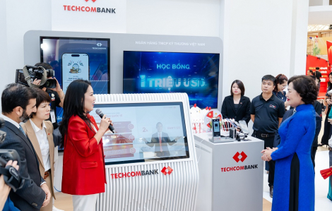 Techcombank ghi dấu ấn tại “Triển lãm thành tựu đất nước”