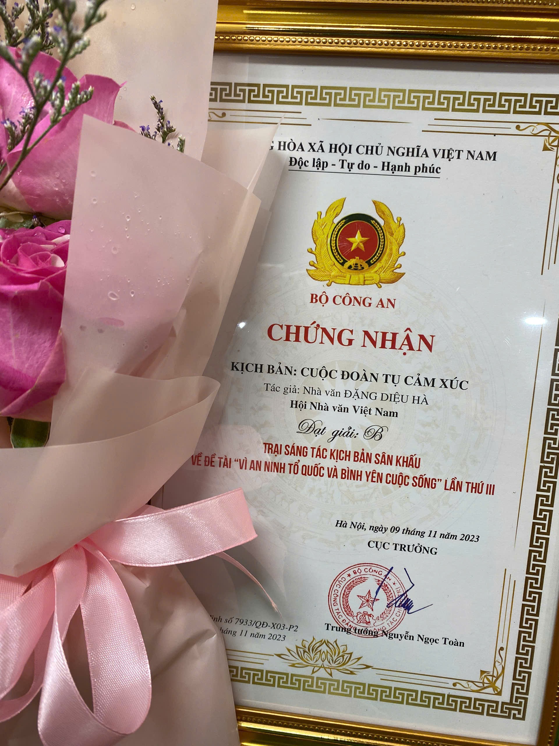 Tác phẩm lập một “hattrick” giải thưởng