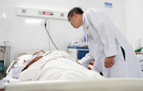 Hy hữu, người đàn ông bị mảnh xương găm vào gan mà không hay biết