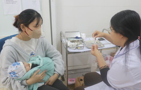 TPHCM: Phụ nữ trước 35 tuổi, sinh con thứ hai từ 1/9/2025 mới được nhận hỗ trợ 5 triệu đồng