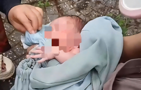 Tìm thân nhân cho bé trai còn dây rốn bị bỏ rơi ở An Giang