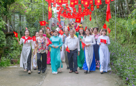 Phố phường TPHCM dịu dàng, bình yên những ngày mừng Quốc khánh