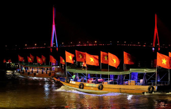 Cần Thơ tổ chức họp mặt và chương trình nghệ thuật, pháo hoa chào mừng lễ Quốc khánh 2/9