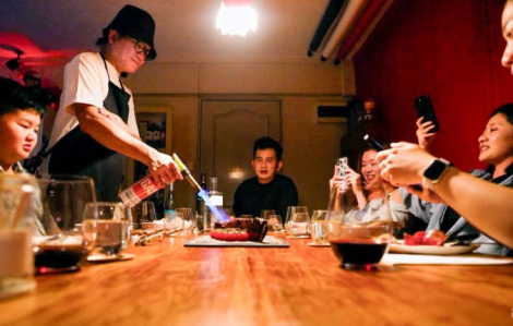 Khóc, cười với việc biến căn hộ thành nhà hàng nướng, quán cà phê