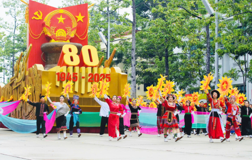 Truyền thông quốc tế đánh giá ý nghĩa lịch sử của Lễ kỷ niệm 80 năm Quốc khánh Truyền thông quốc tế đánh giá ý nghĩa lịch sử của Lễ kỷ niệm 80 năm Quốc khánh