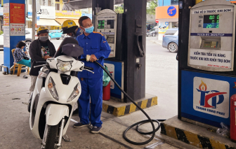 Giá xăng, dầu đồng loạt tăng nhẹ
