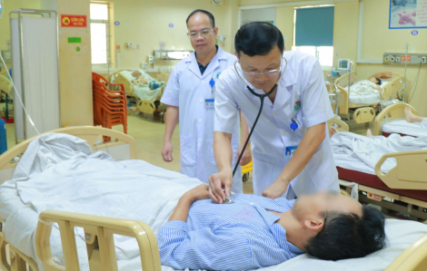 Cứu sống người đàn ông ngừng tim khi chơi Pickleball