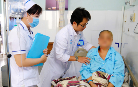 Đau đầu kéo dài, cụ bà đi khám mới biết bị u màng não