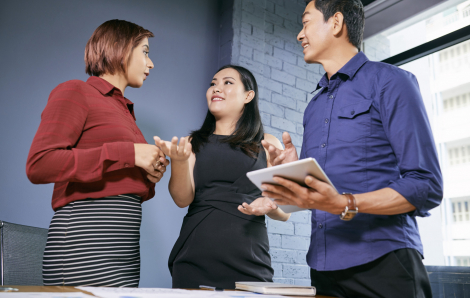 Anh trai suy sụp vì em gái tranh giành tài sản