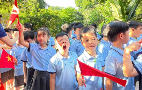 Biểu cảm siêu đáng yêu của các “mầm non” trong ngày khai giảng