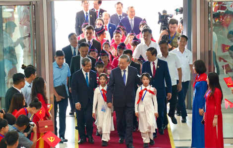 Khai giảng năm học 2025-2026: Từ 80 năm giáo dục Việt Nam đến tầm nhìn 2045