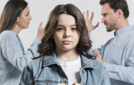 Cô dâu sống giữa... 2 làn đạn