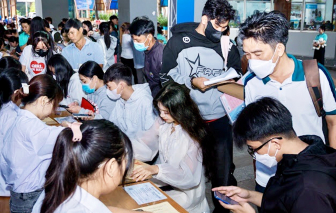 Tuyển sinh đại học 2025: Chỉ tiêu tuyển bổ sung nhiều, thí sinh chẳng còn bao nhiêu