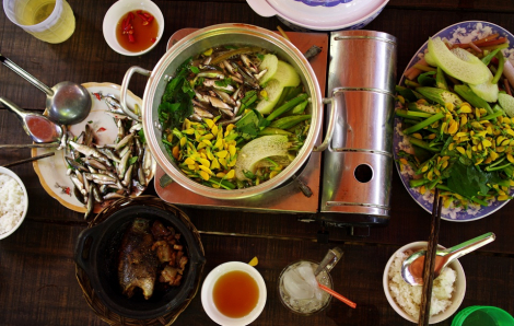 Những món ăn hấp dẫn vào mùa nước nổi tại miền Tây