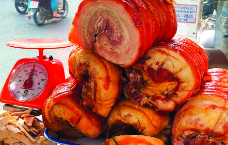 70 năm xe bánh mì thịt ba rọi muối