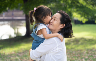 Giữ gốc rễ cho trẻ khi cha mẹ chia tay