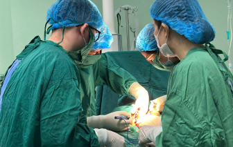 Mổ "bắt con”, giành sự sống cho sản phụ bị xuất huyết buồng ối hiếm gặp